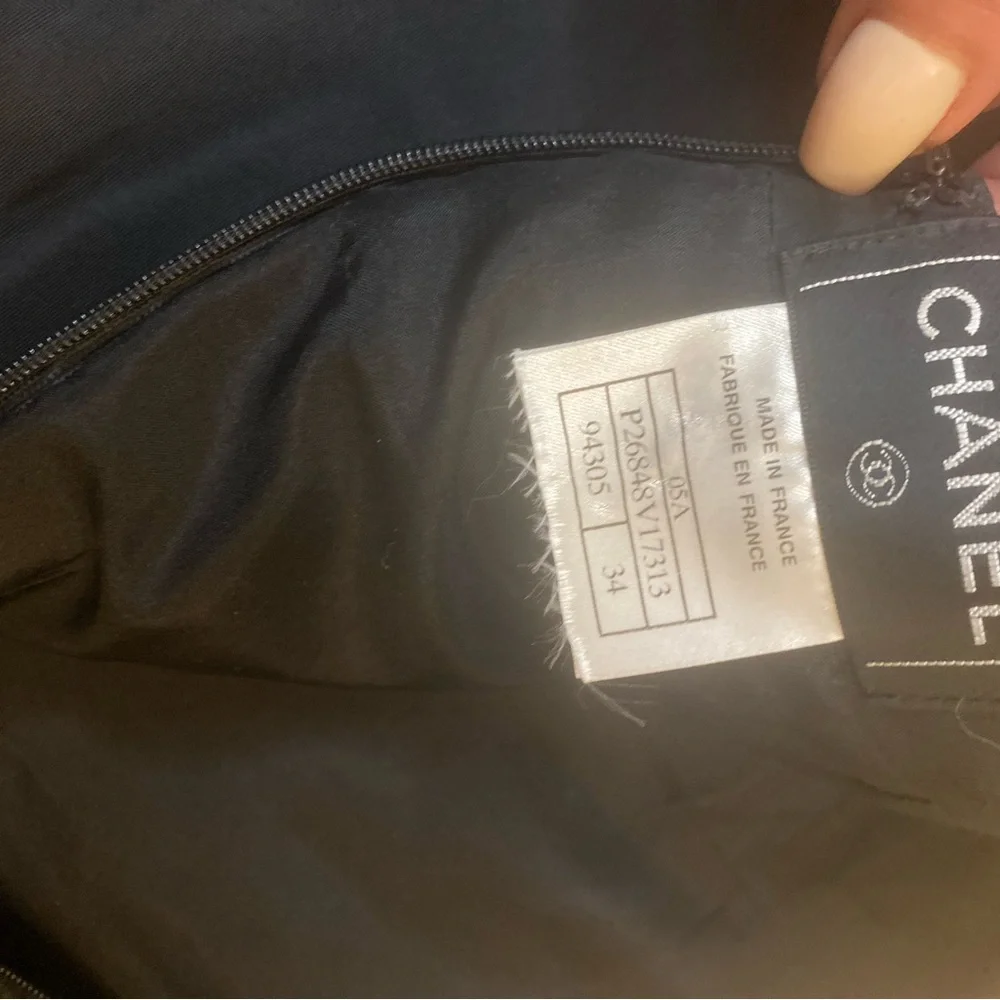 CHANEL elevate your